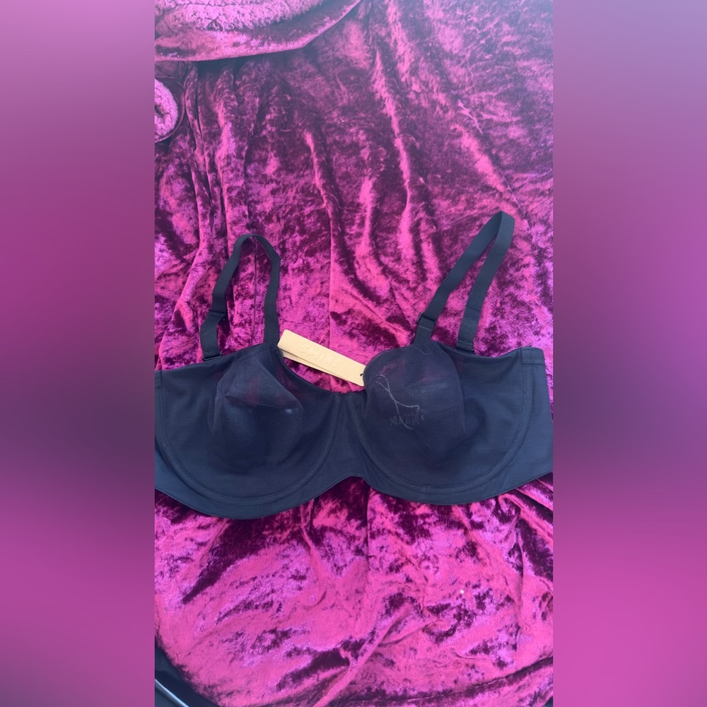 🖤 Mesh Convertible Bra 🖤 - Picture 8 of 11